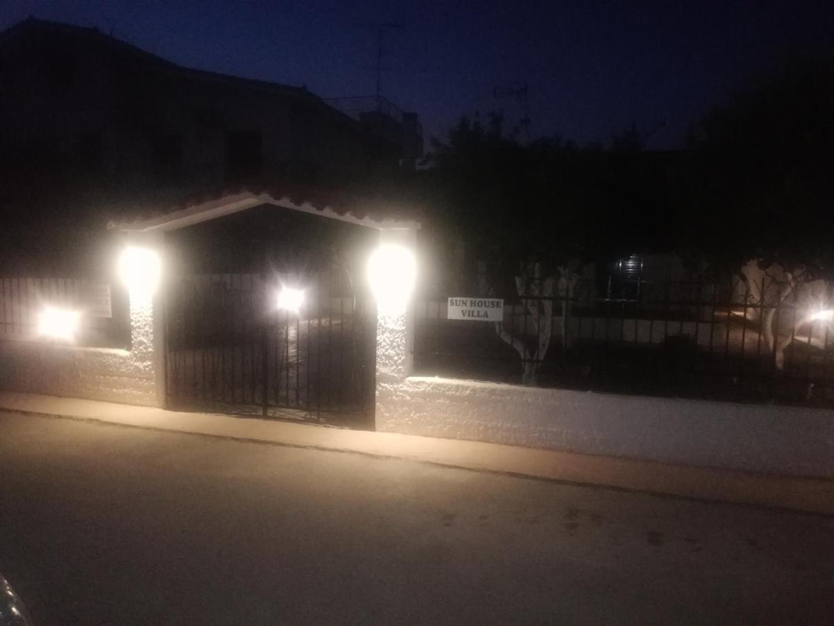 Sunhouse Vrachati Ngoại thất bức ảnh
